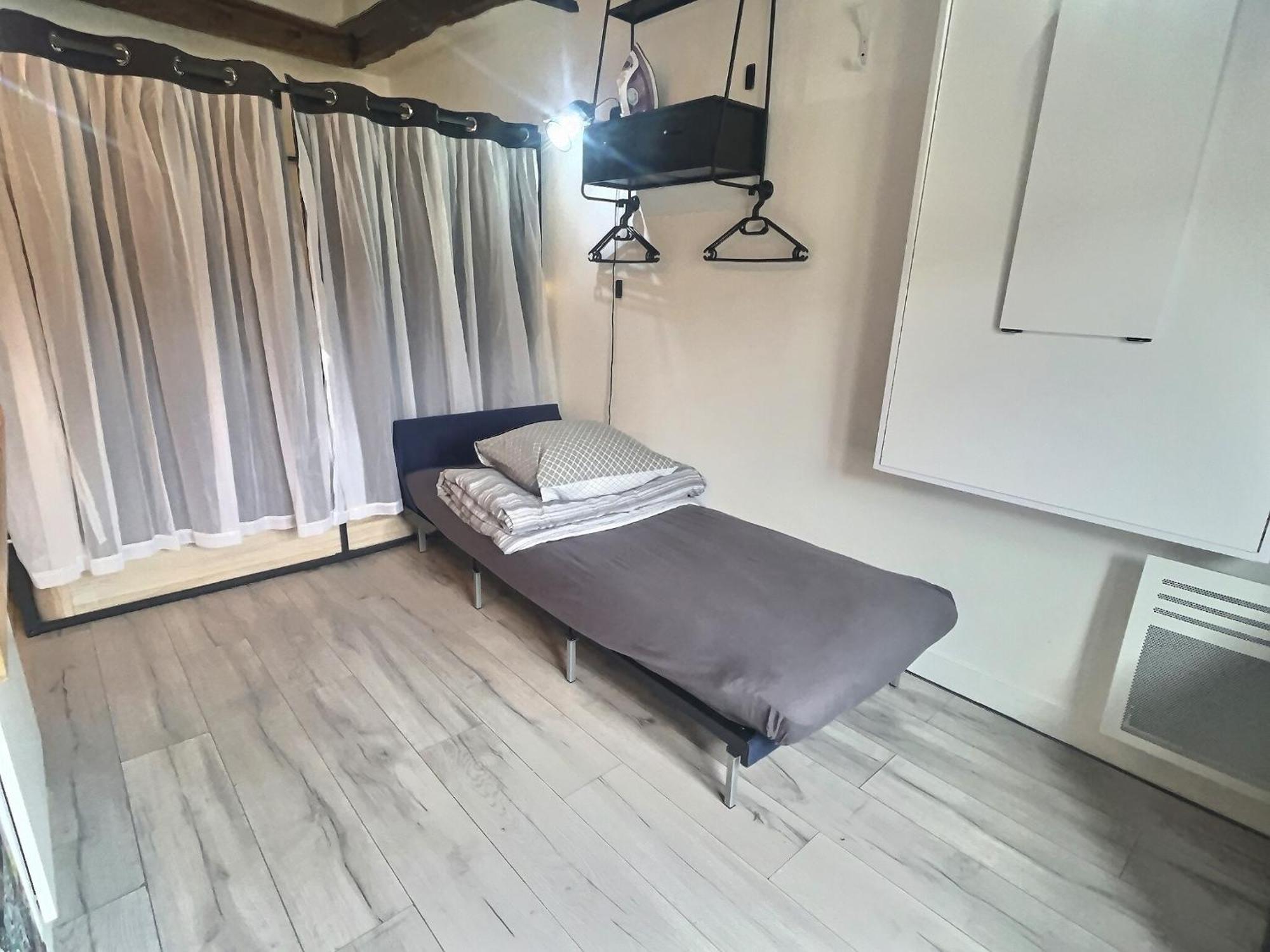 Apartment Beau Calme Gare Et Metro A 300m Paris